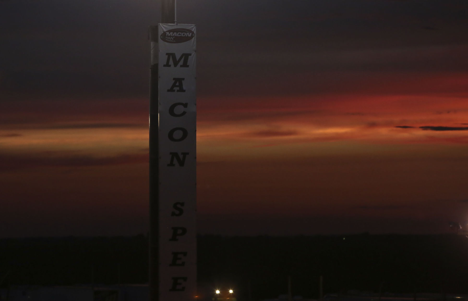 HR 100 56 07.05.18.JPG